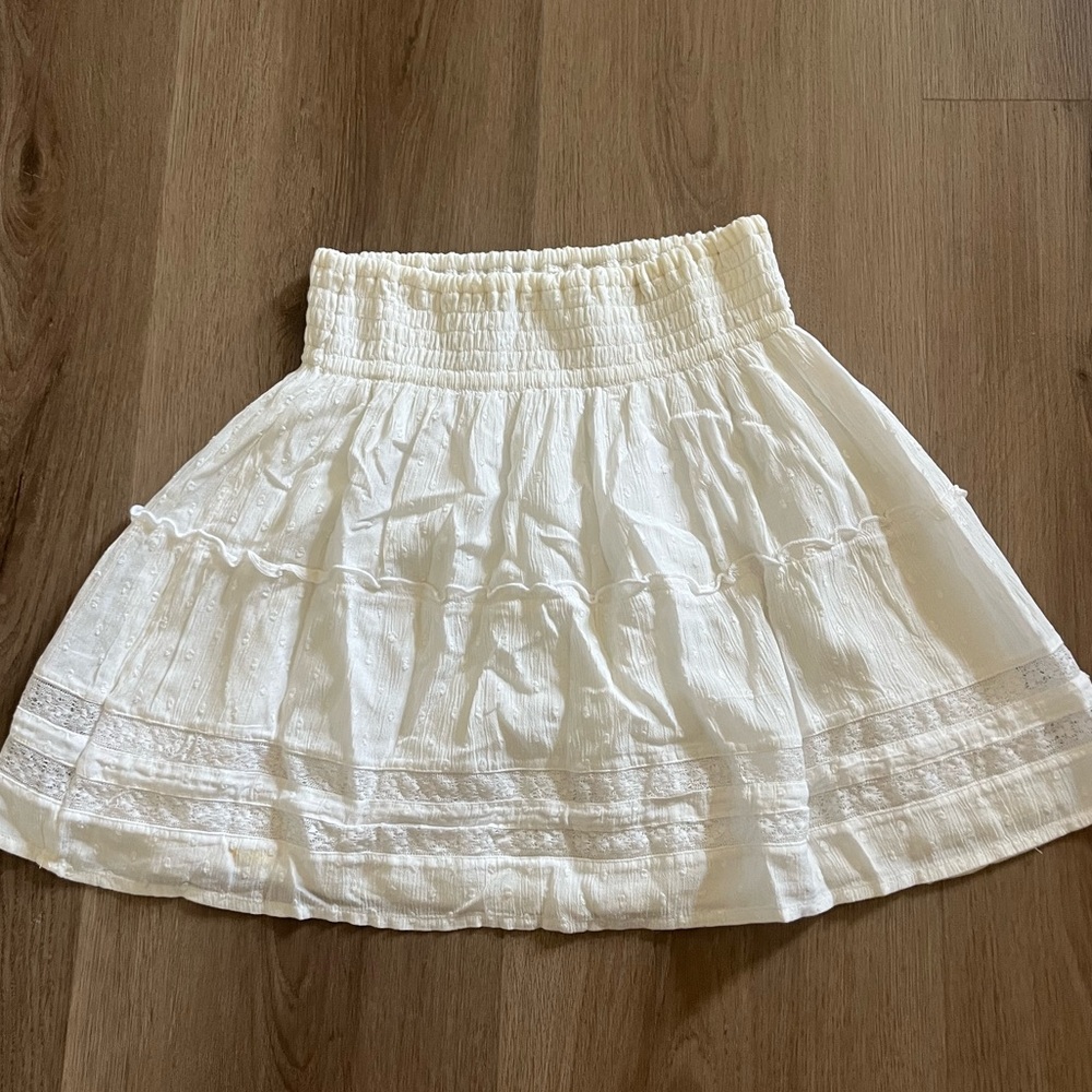 Hollister White Elegant Summer Mini Skirt